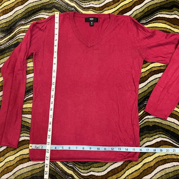 5/$20 Mossimo Lightweight Soft Sweater - Picture 5 of 6